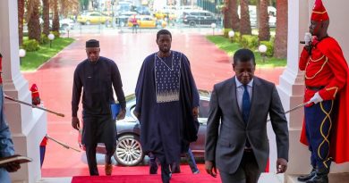 Rencontre historique entre Macky Sall, Ousmane Sonko et Bassirou Diomaye Faye au palais présidentiel