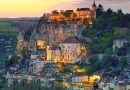Ce magnifique village médiéval est très prisé des vacanciers français pour cet été 2024