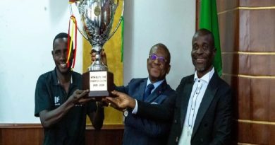 Champion du Cameroun :Le Premier ministre Joseph Dion Ngute récompense Victoria United avec 10 millions de FCFA