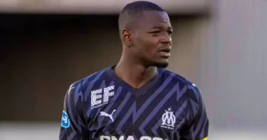 Simon Ngapandouetnbu prolonge son contrat avec l’Olympique de Marseille malgré une saison écourtée par une blessure