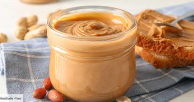 Beurre de cacahuètes maison : la recette torréfiée au four et au airfryer saine et gourmande