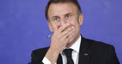 Arme nucléaire: Macron sous le feu des critiques