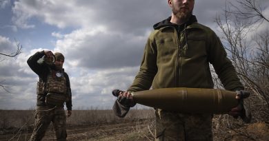 Kiev veut faire rentrer au pays les hommes en âge de combattre