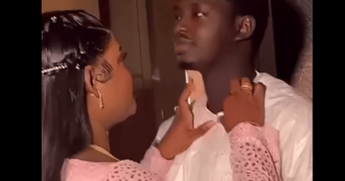 Le geste très coquin de Maman Aziz Ndiaye à son mari séduit la toile (vidéo)