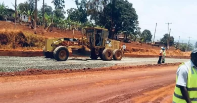 Nouvel acte de violence des séparatistes au Cameroun : un bulldozer incendié sur la route Tugi-Bamenda